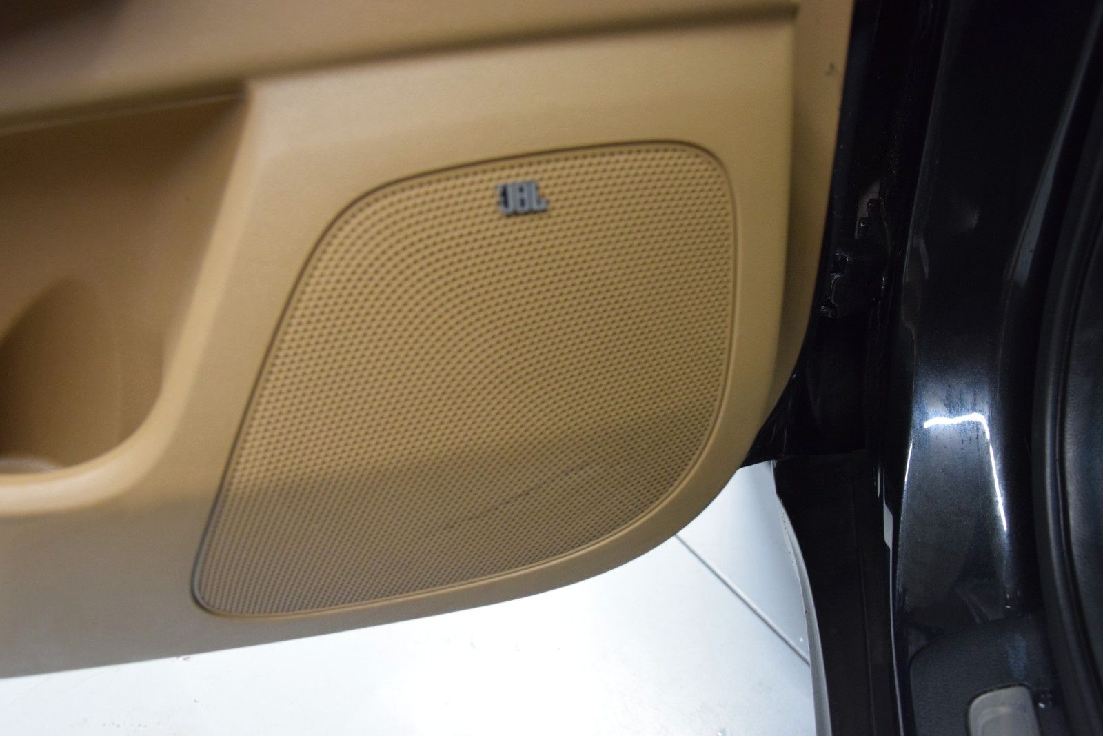 Fahrzeugabbildung Kia Sportage Platinum Edition 4WD Pano JBL Bi-Xenon