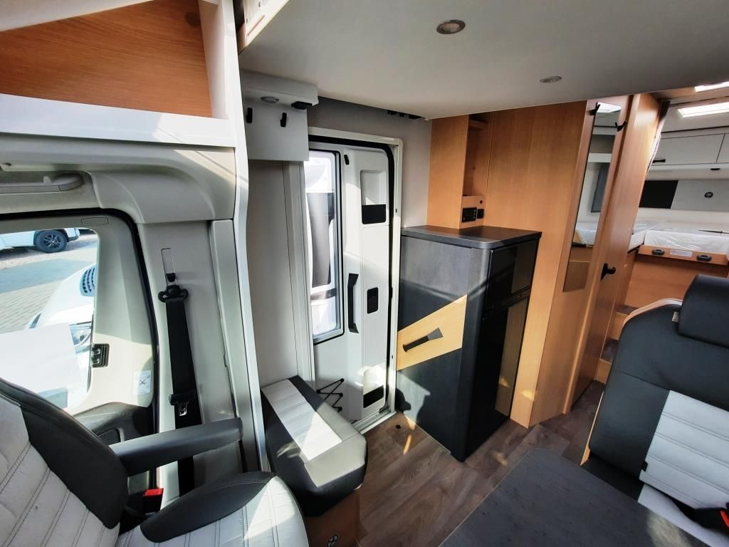 Fahrzeugabbildung Sunlight T 67S Adventure Edition Verfüg./Sparen Sie 2.673