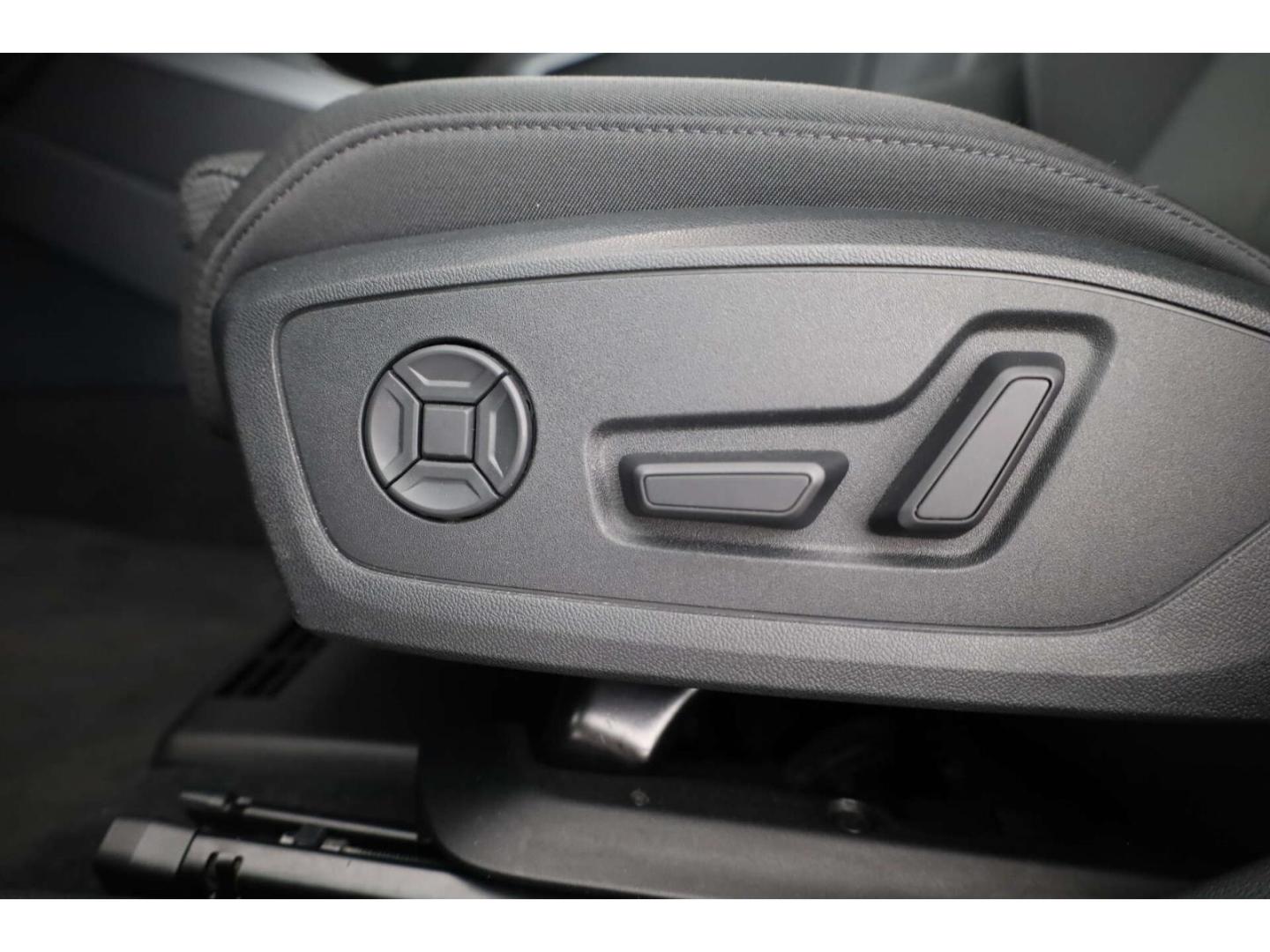 Audi A3 Sportback TFSI S-Tronic NAV/RFK/Sportsitze, миниатюра 18