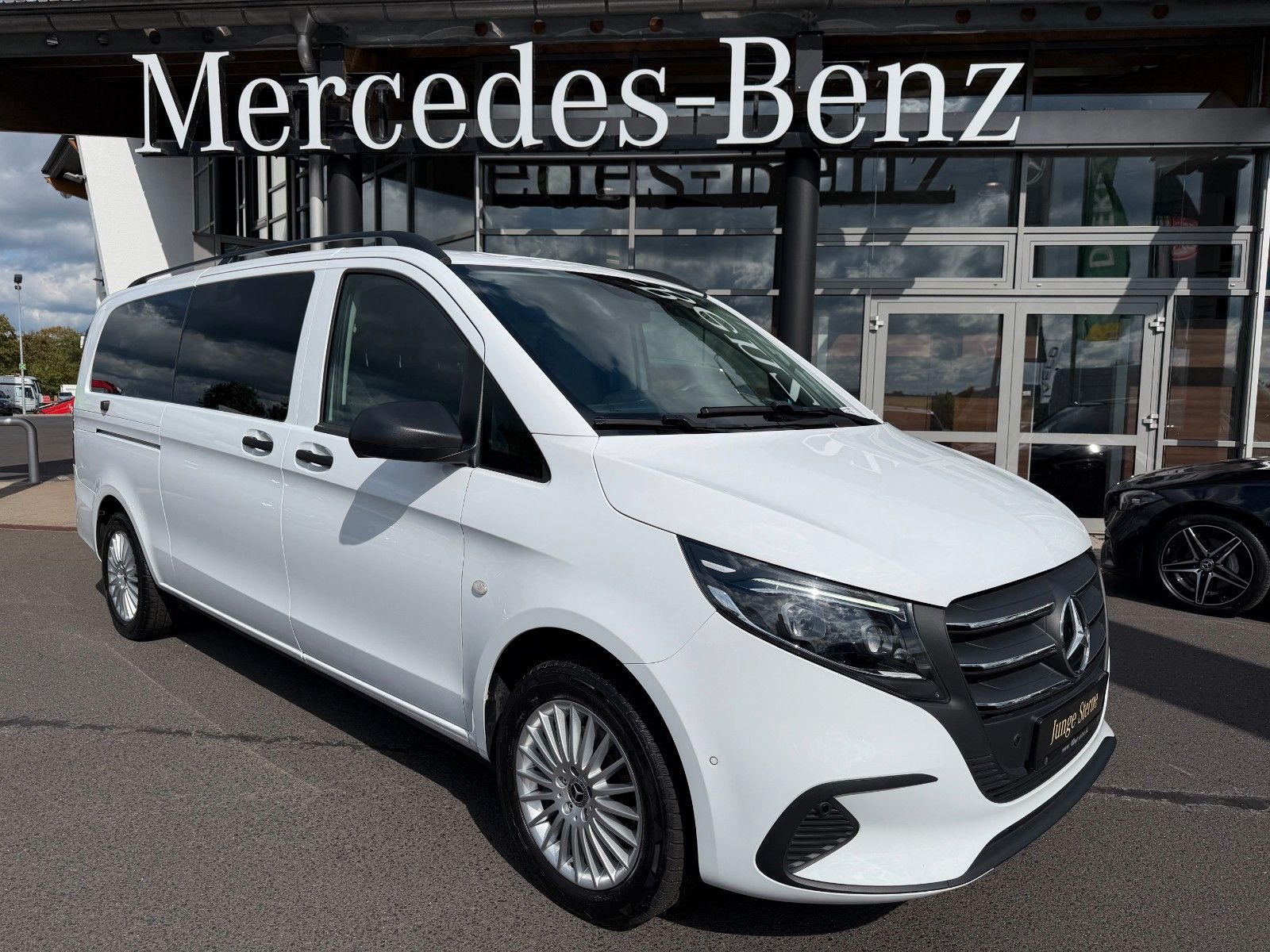 Fahrzeugabbildung Mercedes-Benz Vito 116 CDI Tourer 4x4 Extral AHK2,5to Stdheiz