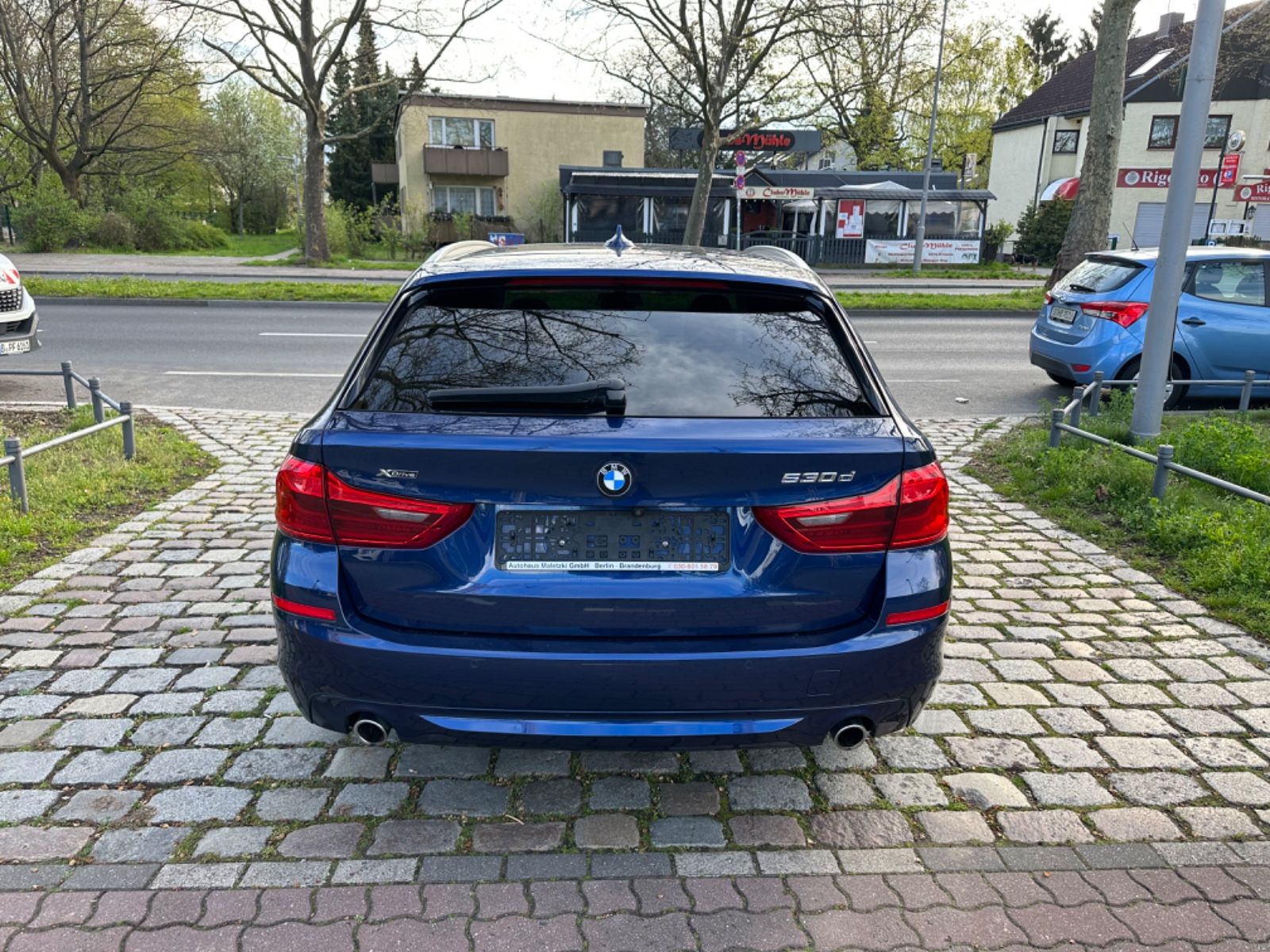 Fahrzeugabbildung BMW 530d xDrive*HeadUp*Softclose*AHK*Totwinkel*