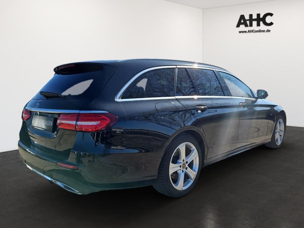 Fahrzeugabbildung Mercedes-Benz E 400 d T 4M AMG AHK ACC Comand Burm. LED 360°