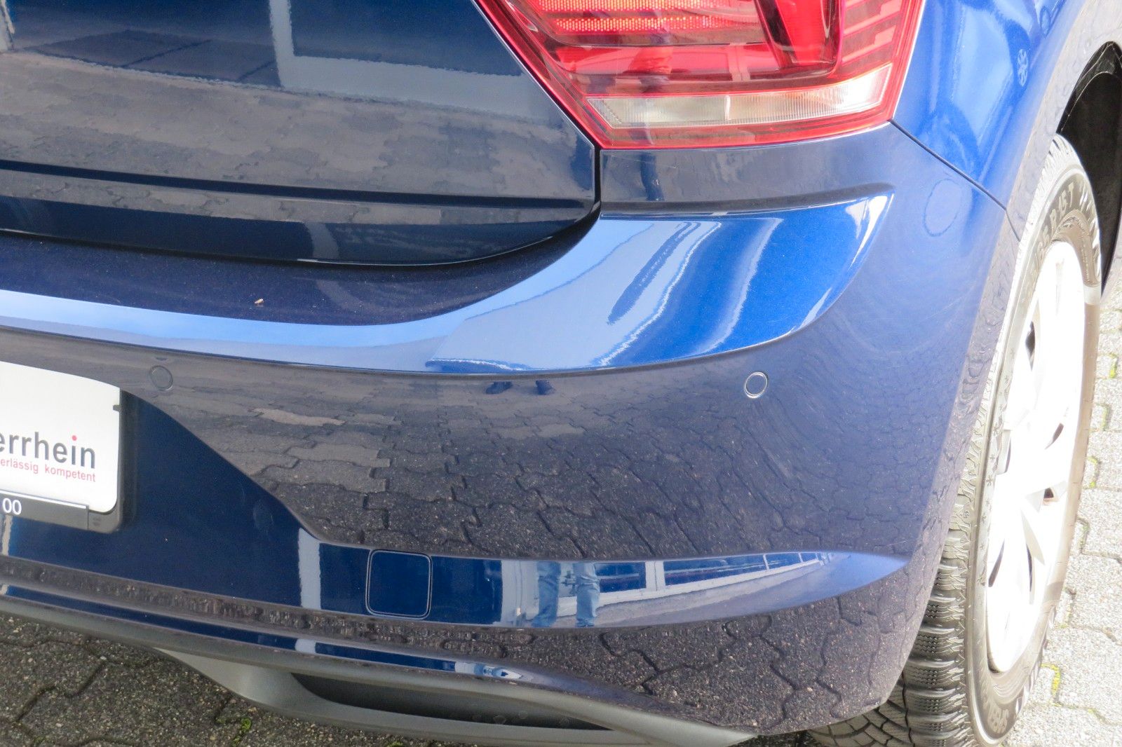 Fahrzeugabbildung Volkswagen Polo United KAMERA SITZH. NAVI KEYLESS APP-CON 1