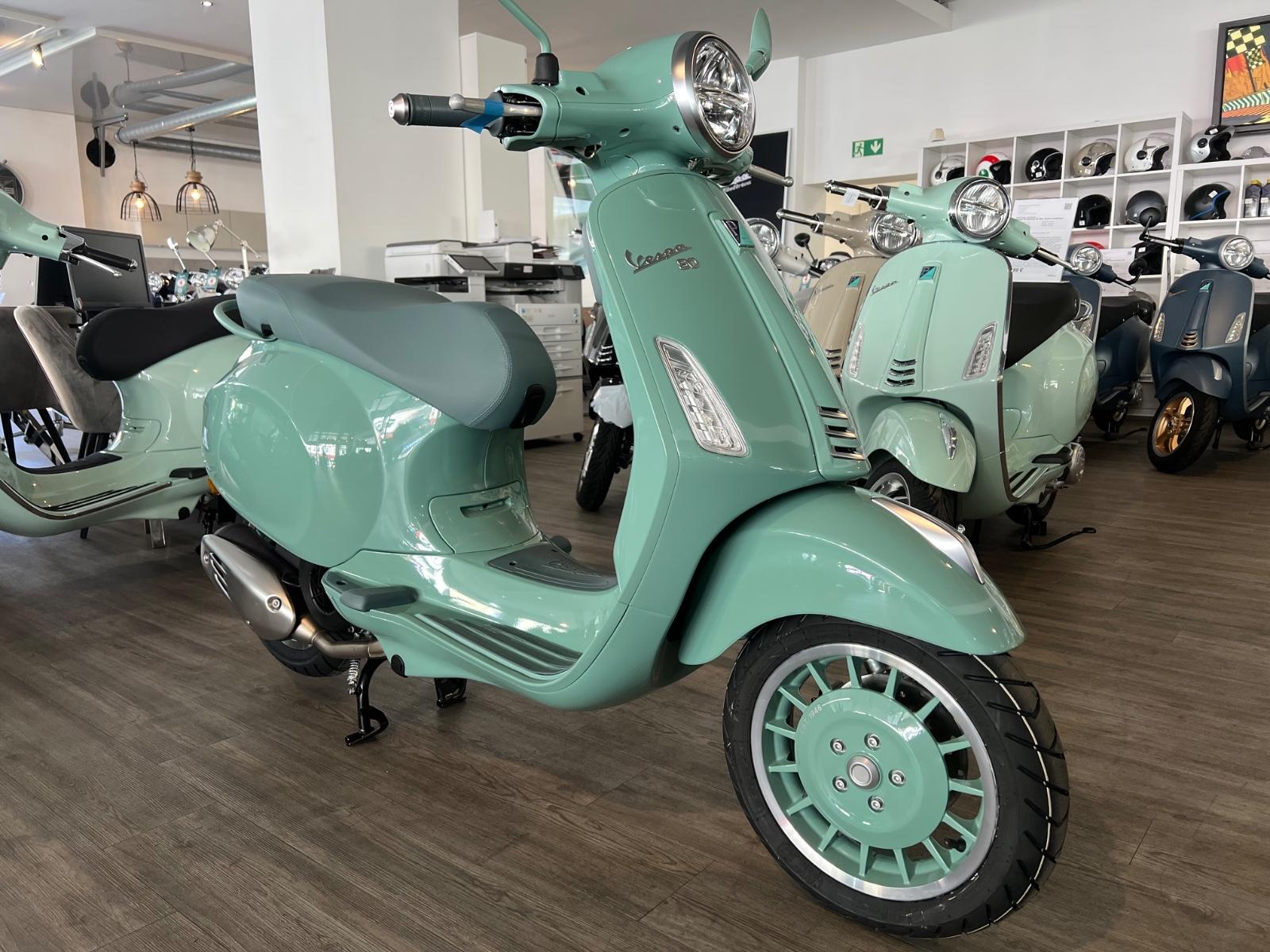 Vespa Primavera 125 Sondermodell 80 Jahre Vespa