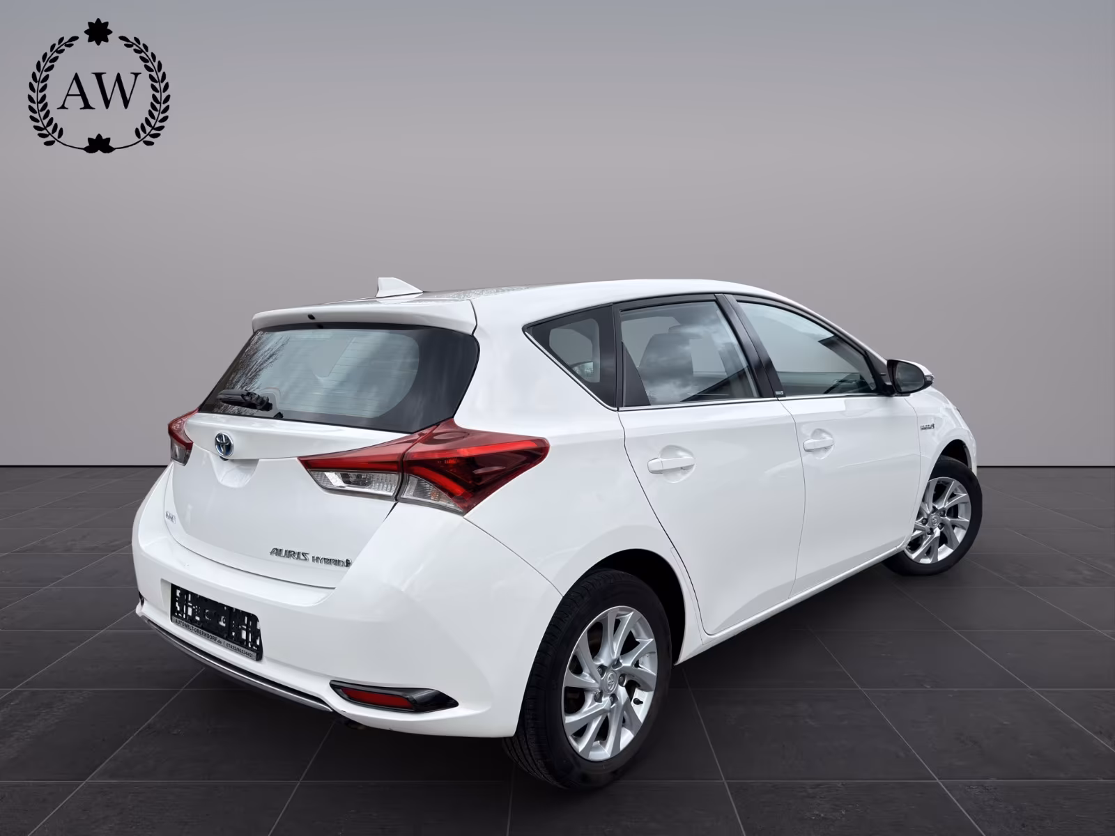 Toyota Auris Hybrid Edition-S+R*Cam