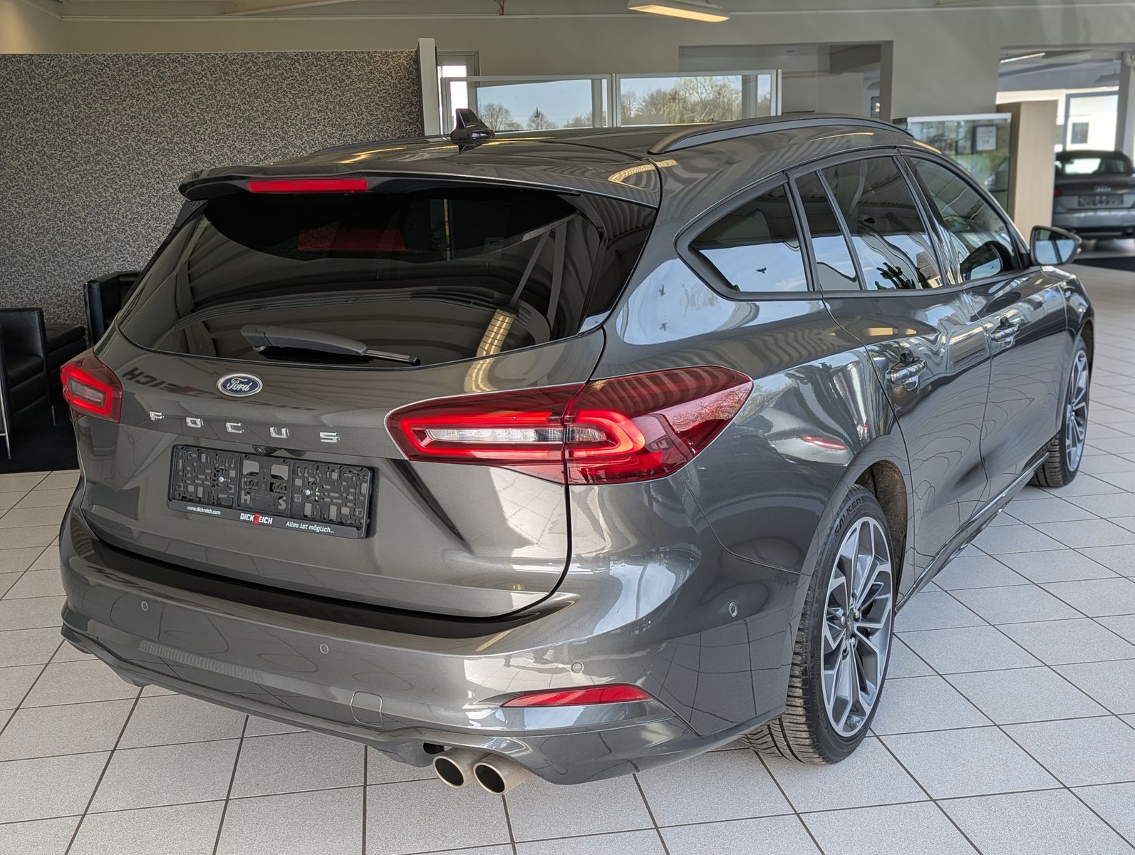 Fahrzeugabbildung Ford Focus 1.0 ST-Line X EB Matrix B&amp;O ACC Kamera 18"