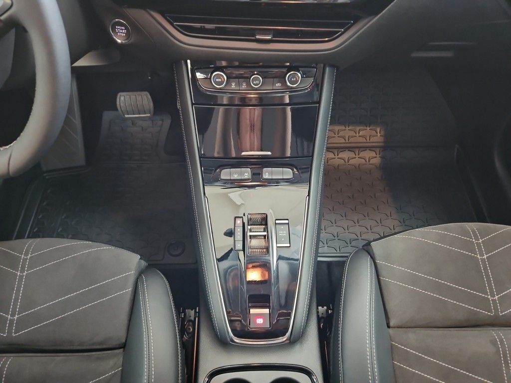 Fahrzeugabbildung Opel Grandland 1.2 Automatik GS Sitzheiz. LED-Matrix