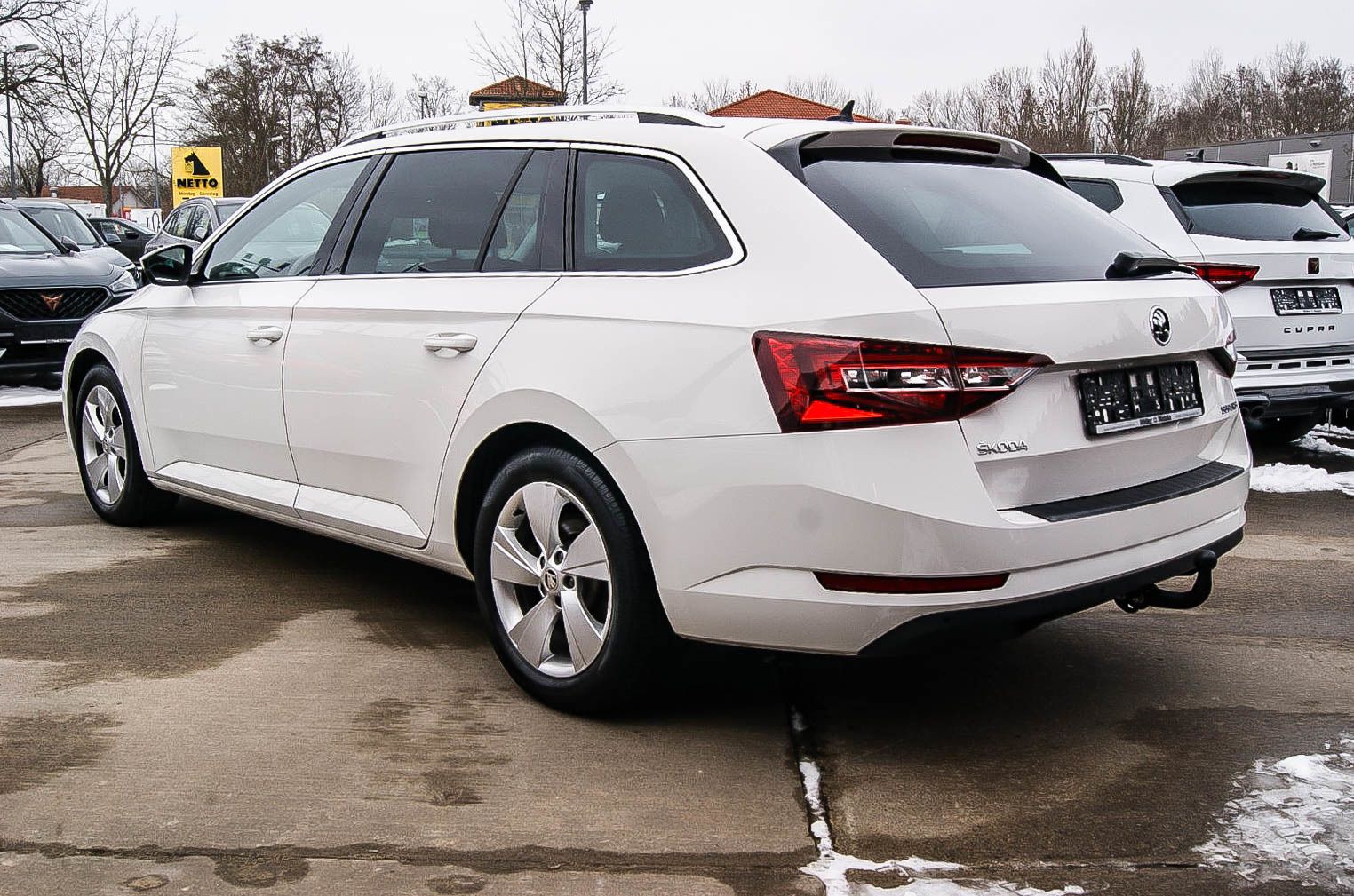 Fahrzeugabbildung SKODA Superb Combi 20TDI Style DSG NAVI AMUNDSEN XENON
