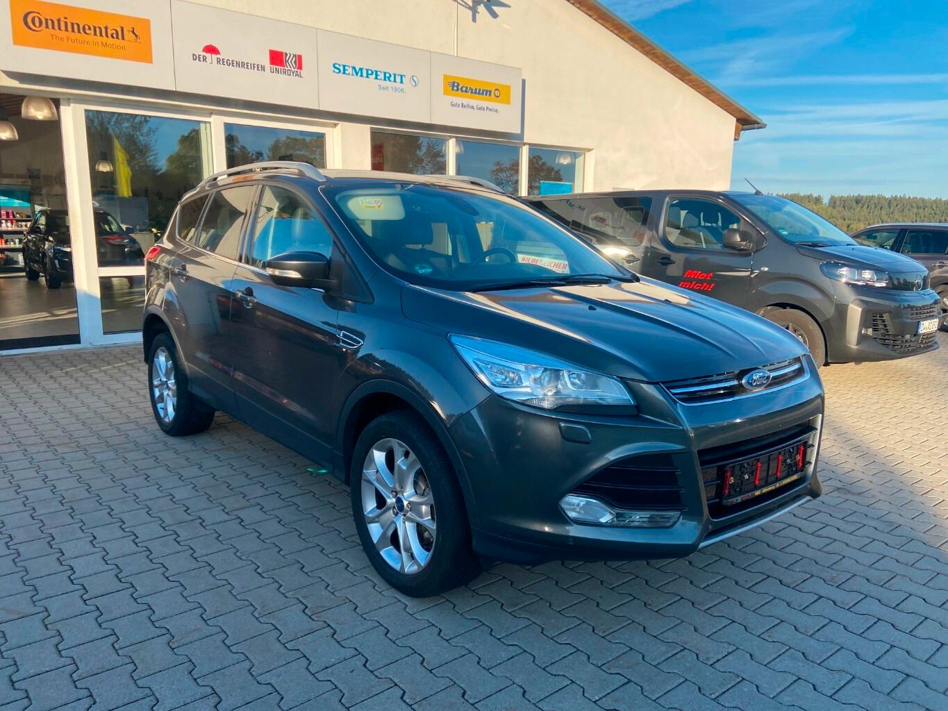 Ford Kuga 2.0 TDCi*Titanium*Bi-Xenon*Navi*AHZV
