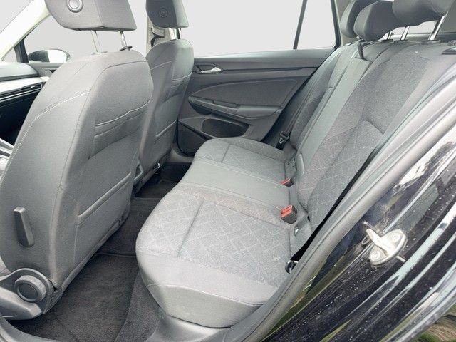 Golf VIII Variant Life eTSI DSG AHK LED
