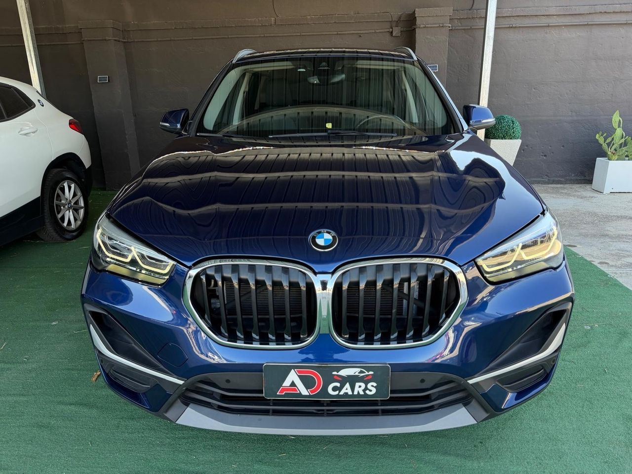 BMW Bmw X1 sDrive18d Advantage imagem 2