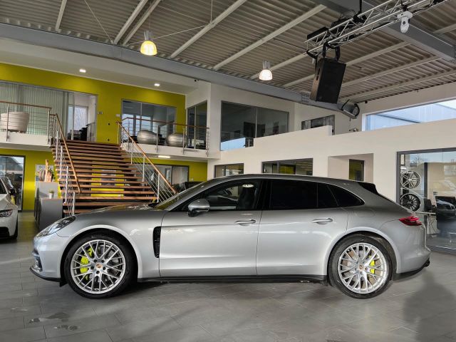 Porsche Panamera Sport Turismo 4 E-Hybrid, Matrix, 0,5%