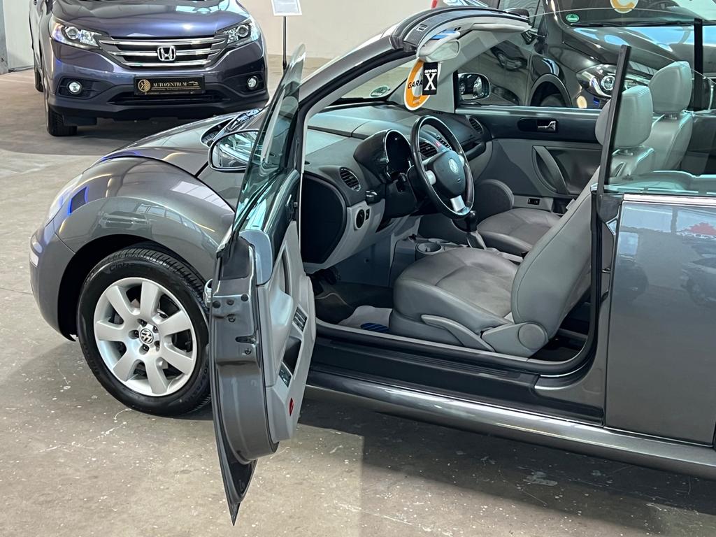 Volkswagen New Beetle