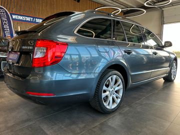 Skoda Superb Combi Exclusive *Navi*BiXenon*