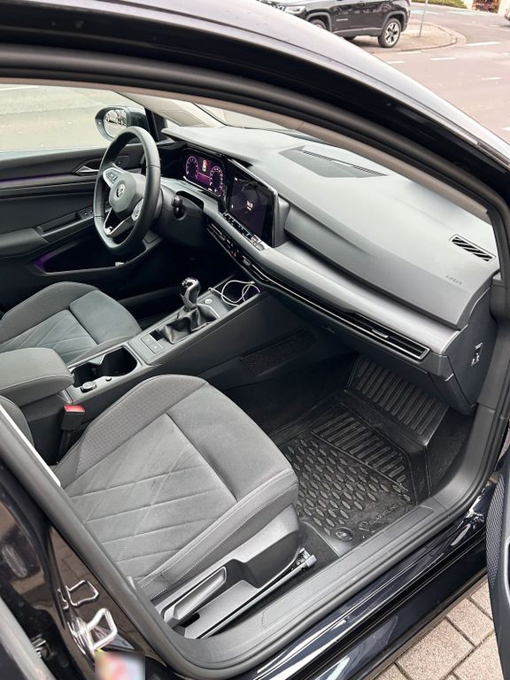 Image of Volkswagen Golf