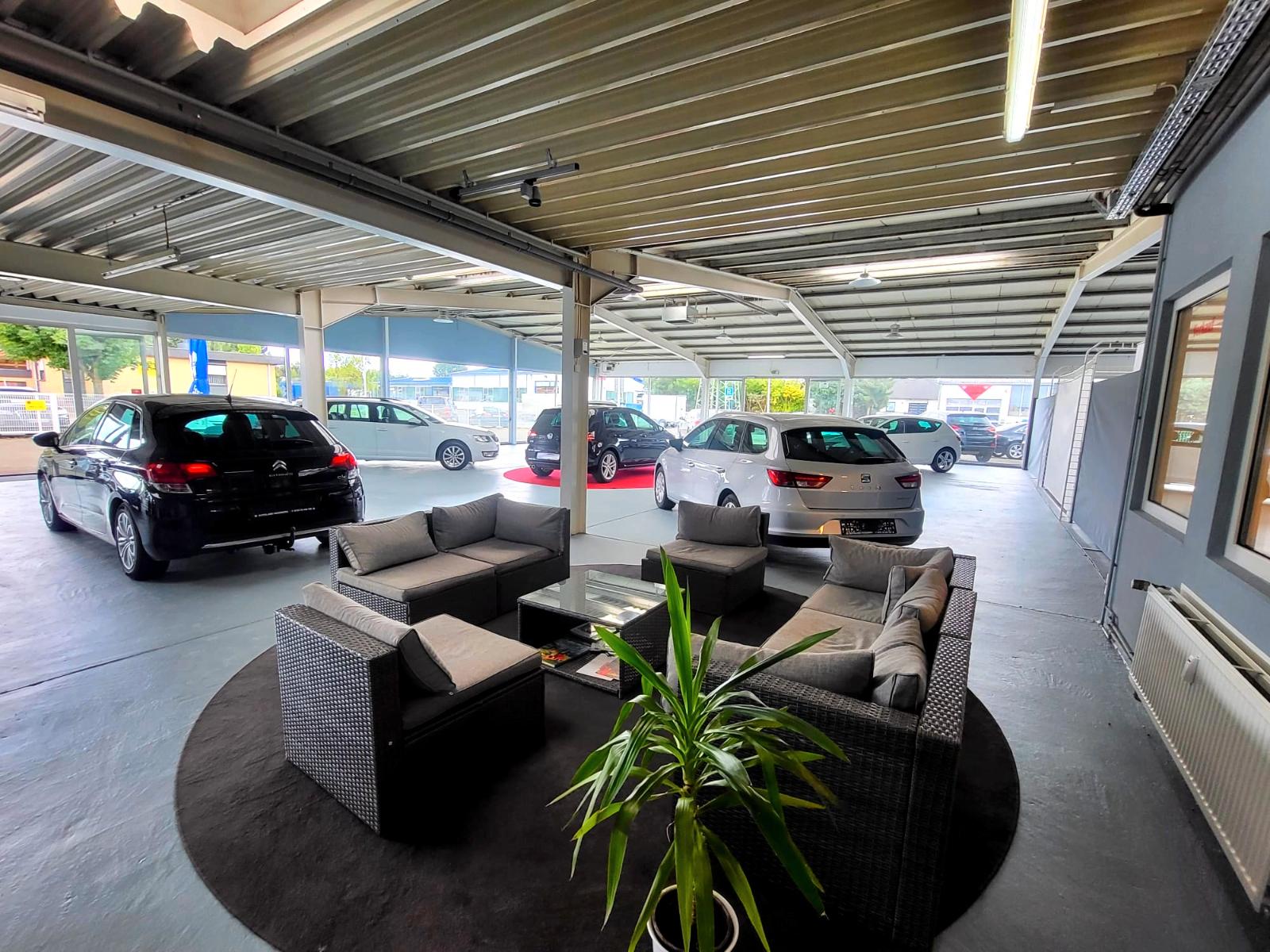 showroom-image-bottom
