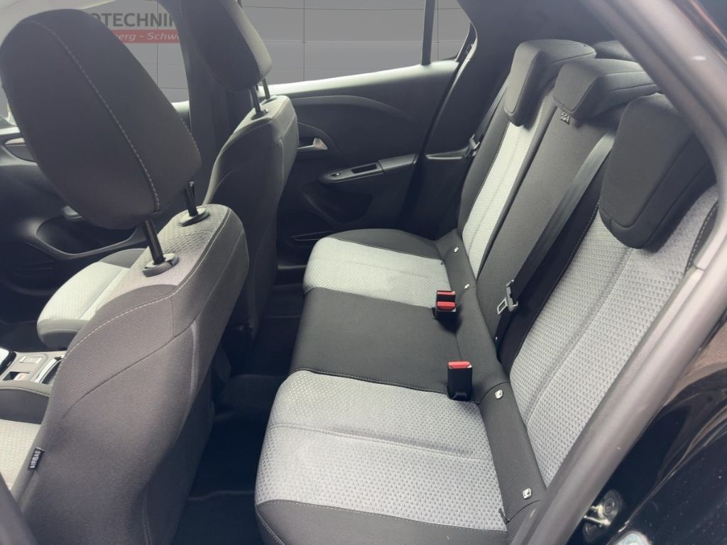 Fahrzeugabbildung Opel Corsa AUTOMATIK  RÜCKFAHRK.  SITZHEIZUNG  ALLWET