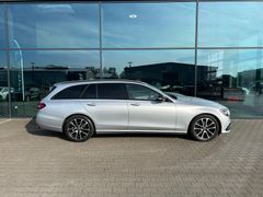 Fahrzeugabbildung Mercedes-Benz E 220d T Avantgarde SHZ AHK LED Widescreen Night