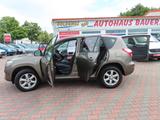 Toyota RAV 4 RAV4 Life 4x4 AHK Automatik Klima 1. Hand - Toyota RAV 4 in Halle