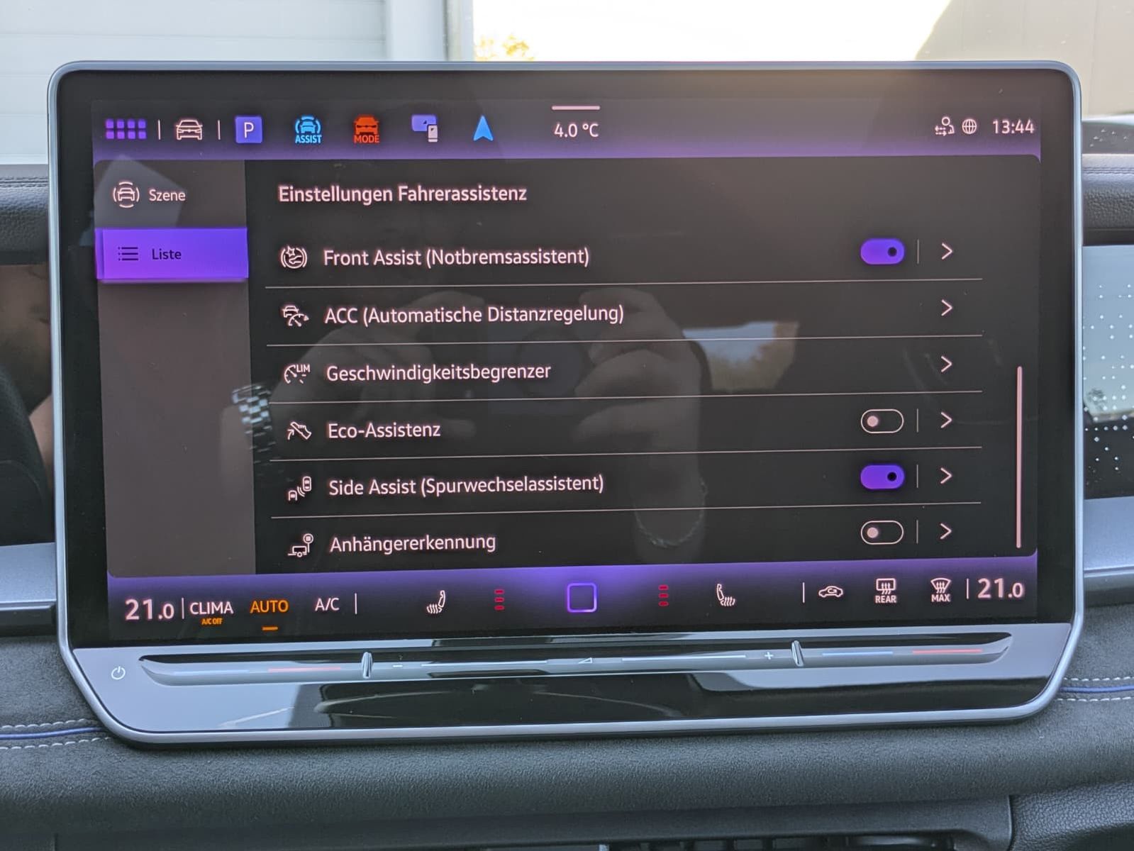 Fahrzeugabbildung Volkswagen Tayron 2.0 TDI 4M R-Line BLACK*7Si*MATRIX*PANO