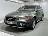 Volvo XC70 D3 AWD Momentum - Volvo C70 Kombi Gebrauchtwagen