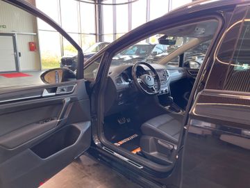 MYAUTOCENTER – Gebraucht- und Jahreswagen mit Werkstattservice in Pfaffenhofen Volkswagen Golf Sportsvan VII United *Navi*Klima*LED*