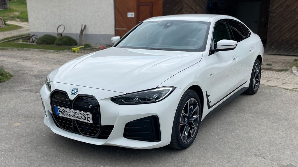 Image of BMW i4