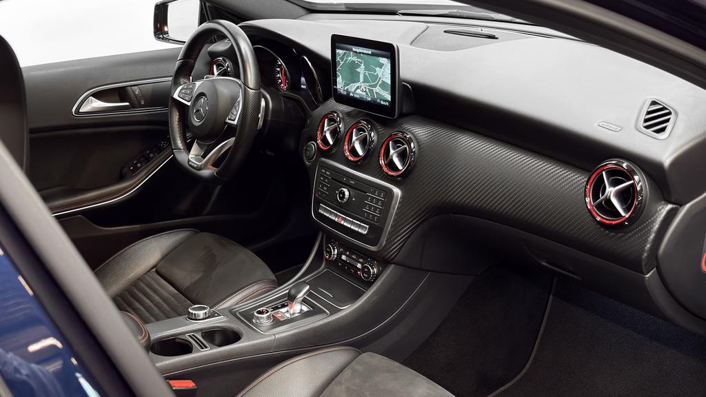 Mercedes-Benz A 45 AMG