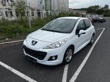 Peugeot 207 Premium 95 VTi - Scheckheftgeplegt - - Peugeot 207: 95 Vti