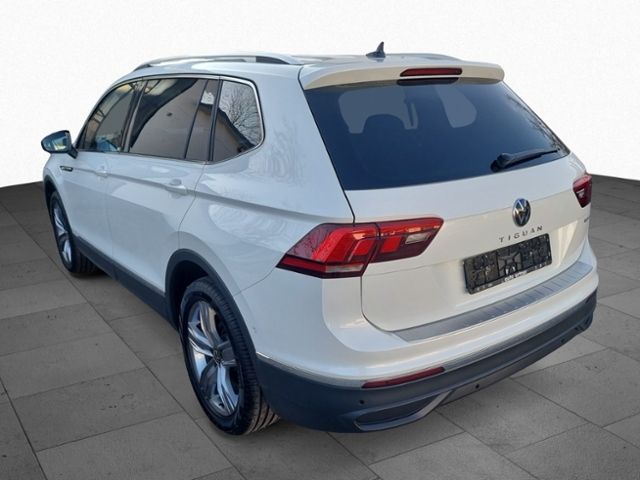 Fahrzeugabbildung Volkswagen Tiguan Allspace 2,0 TDI DSG 4MOTION MATRIX-LED N