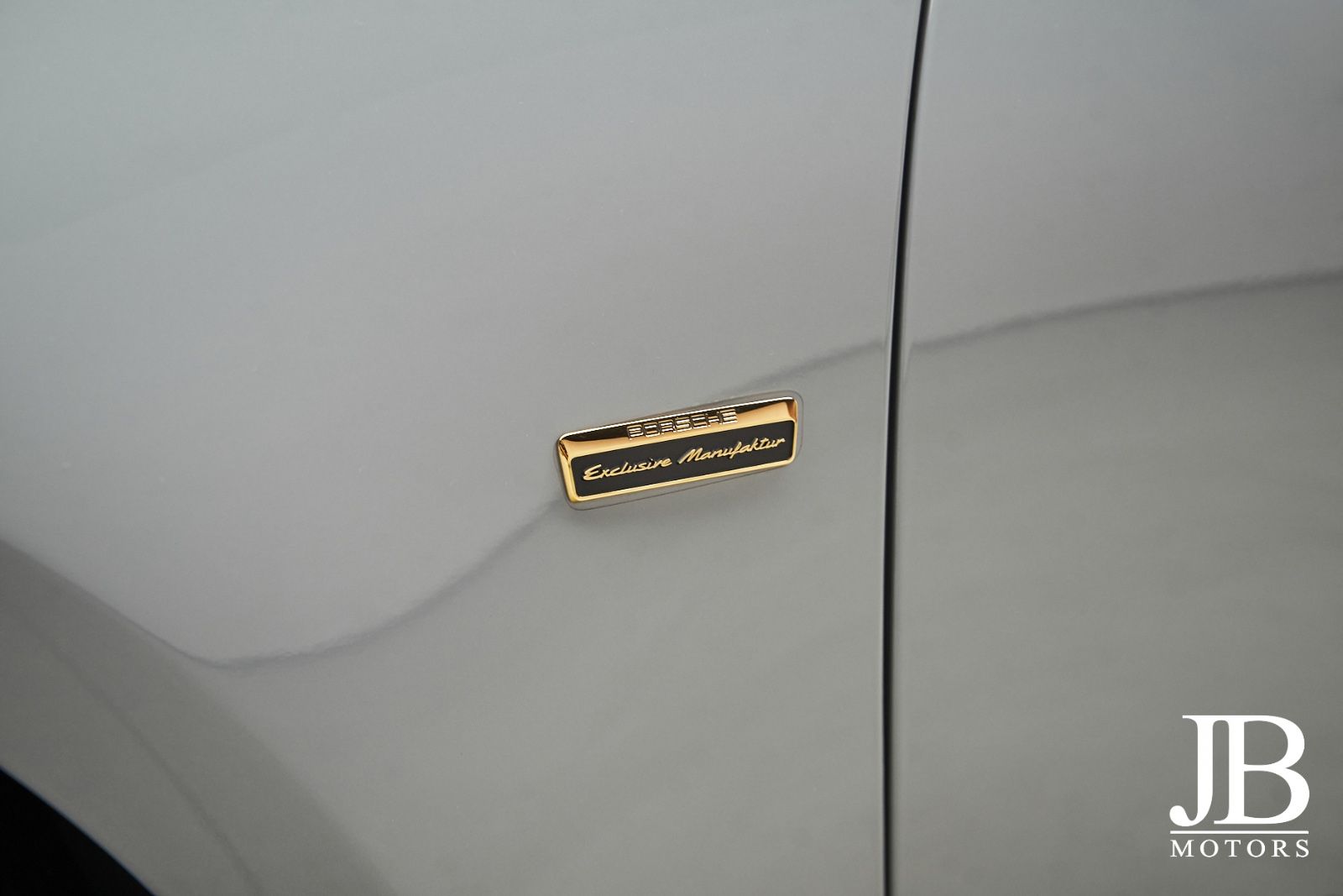 Fahrzeugabbildung Porsche 992 Sport Classic Burmester Lift Cognac 360° LED