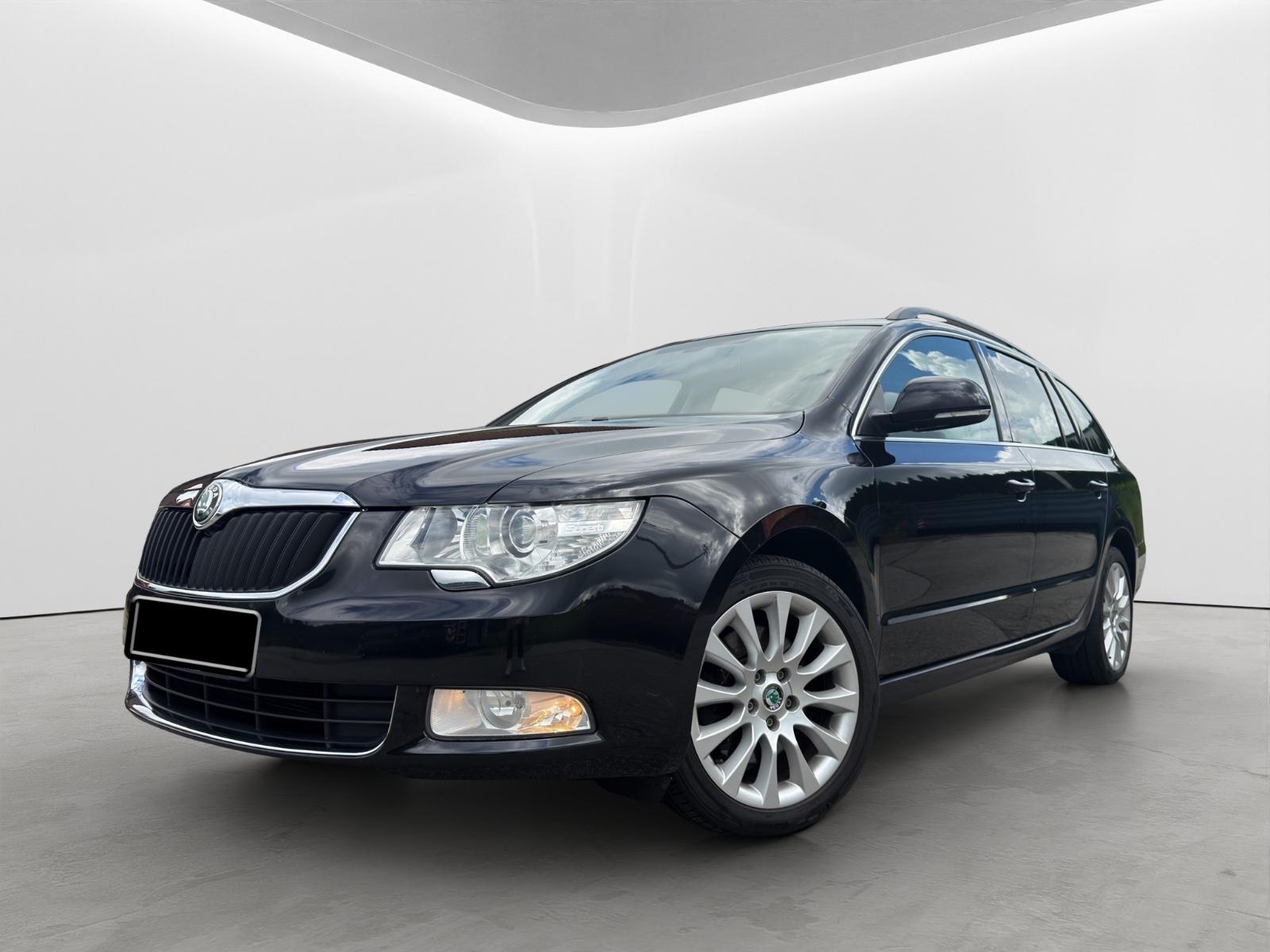 Skoda Superb Combi Exclusive NAVI|SHZ|PDC