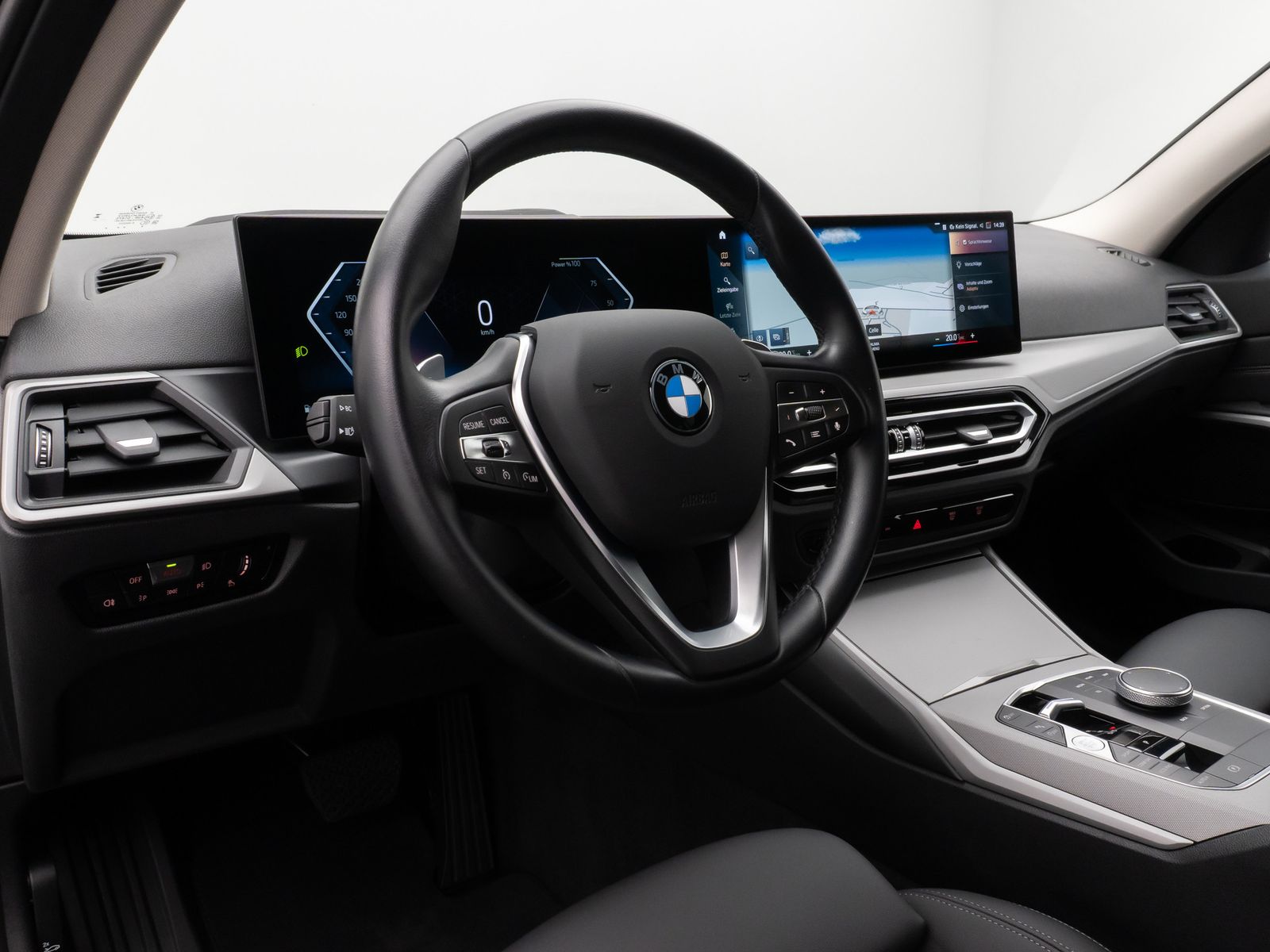 Fahrzeugabbildung BMW 320i HUD DAB Leder Alarm Sport Driving Assistent