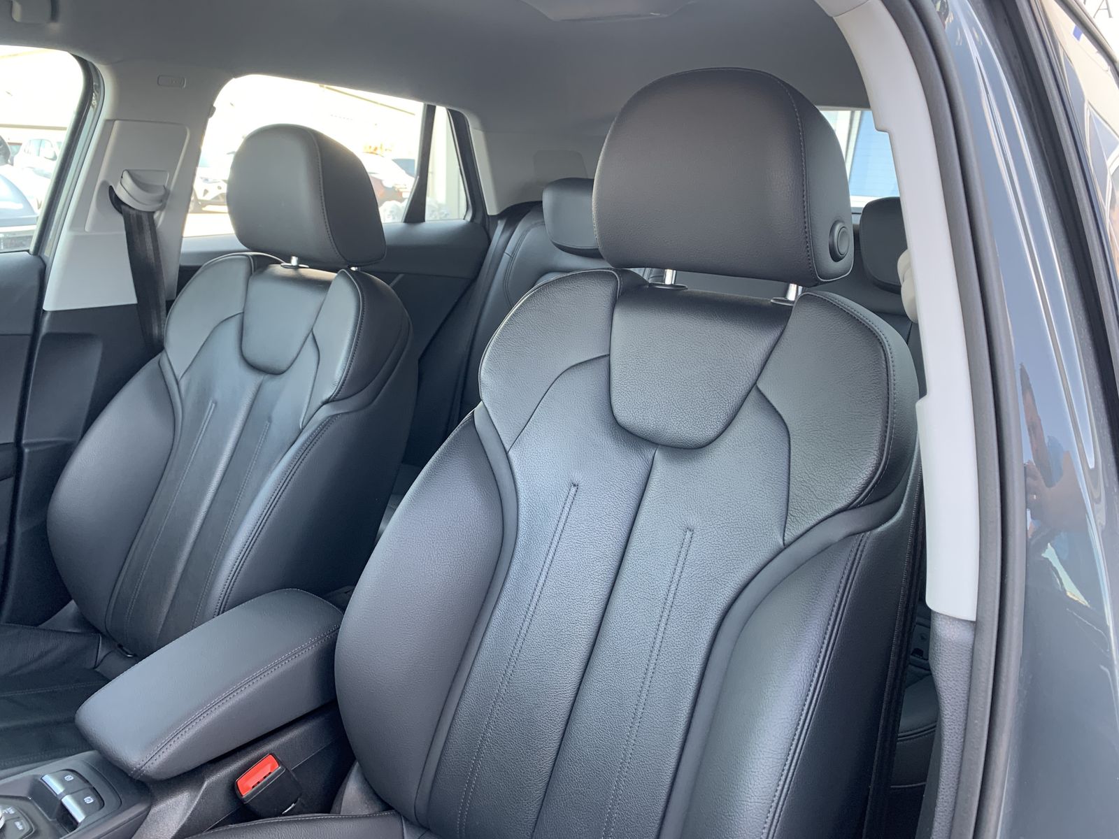 Fahrzeugabbildung Audi Q2 35 TFSI*Sport*Leder*LED*PDC*Klima*Navi*