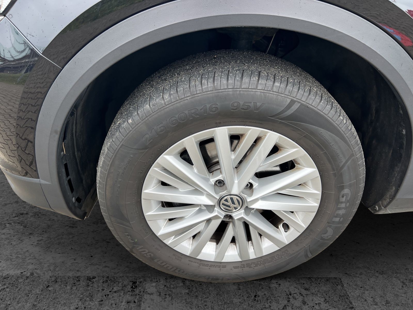 Fahrzeugabbildung Volkswagen T-Roc TDI Basis Navi SHZ SHZ Klima