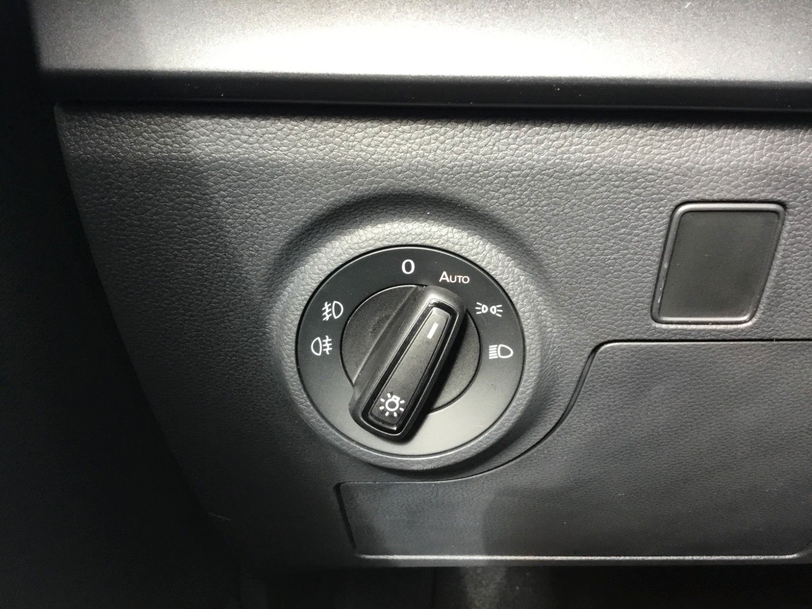 Fahrzeugabbildung SEAT Ibiza 1.5 TSI FR DSG+LED+Navi+ACC+17"+Full Link