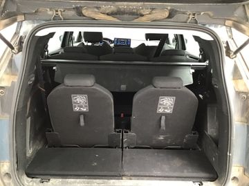 Peugeot 5008 - 5