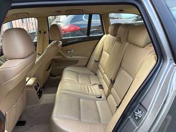 BMW 530 - 11