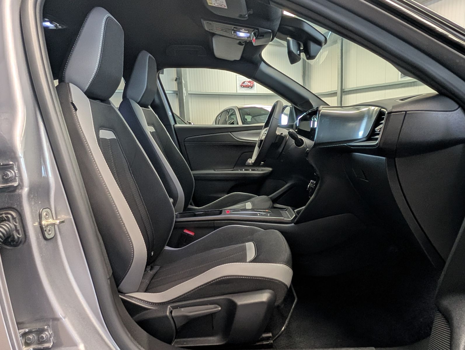 Fahrzeugabbildung Opel Mokka GS BLACK INTEL LUX TECH KAM SHZ BHL VIRTUA