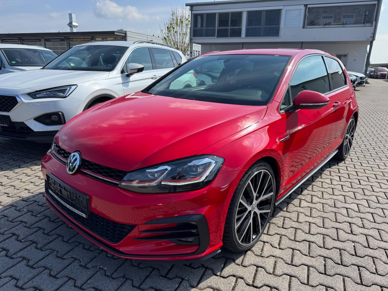 Volkswagen Golf VII  GTI DSG
