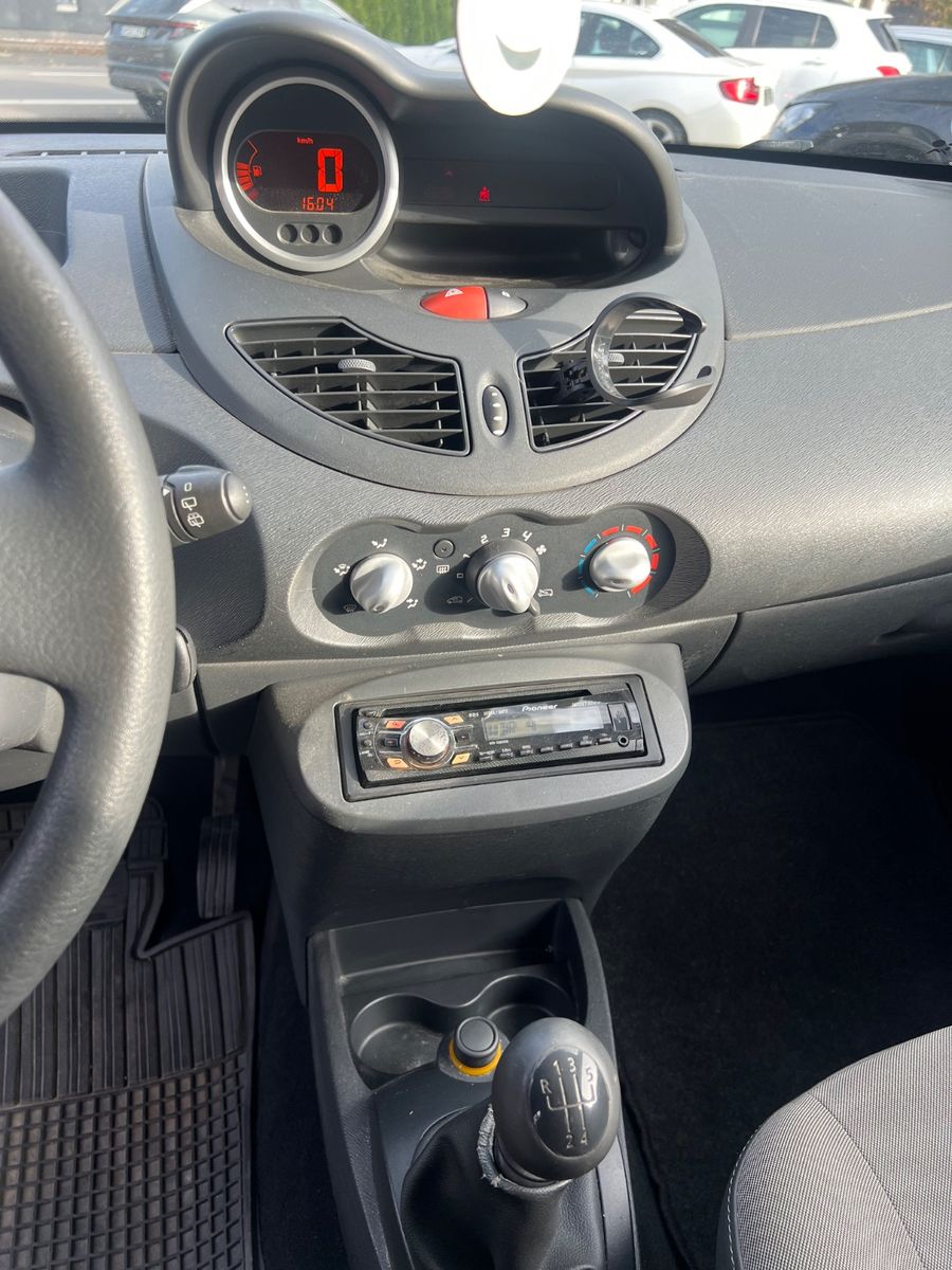 Fahrzeugabbildung Renault Twingo Authentique * 1.HAND *