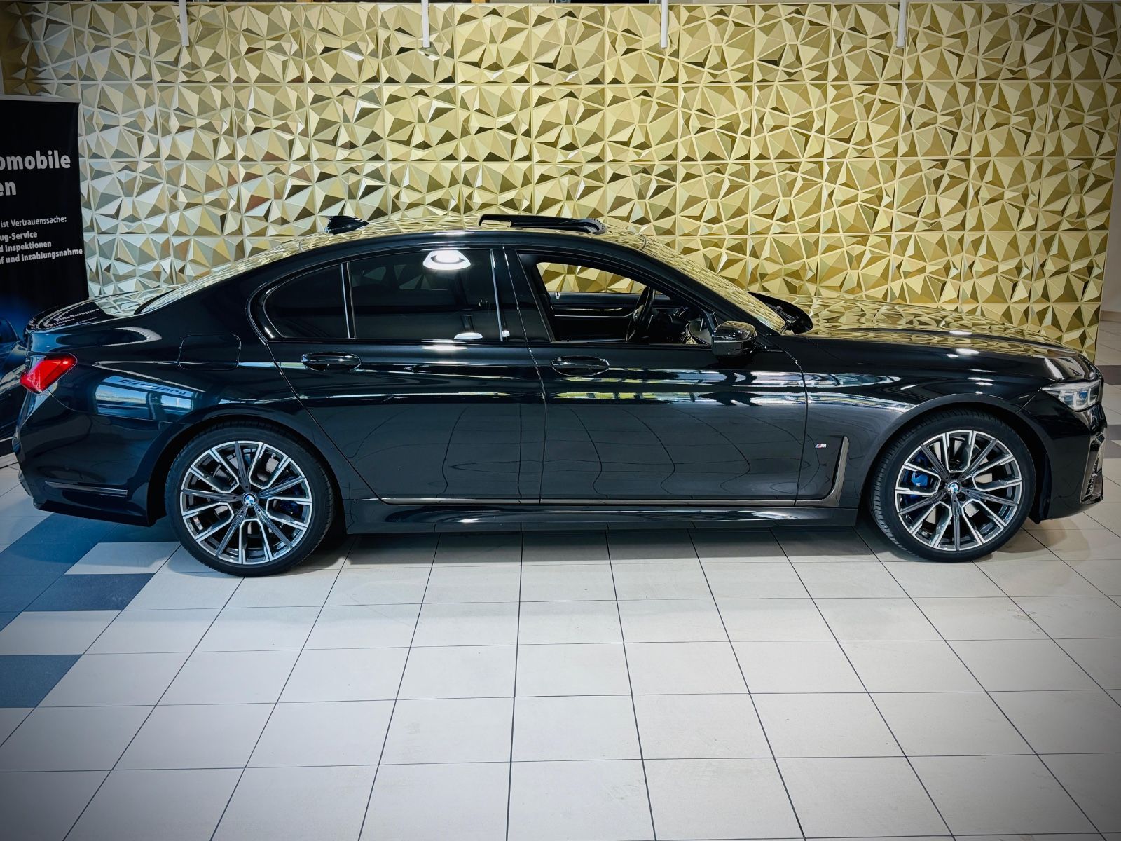 BMW 750i xDrive M Sport|DEUTSCH|UNFALLFREI|PREMIUM foto 7