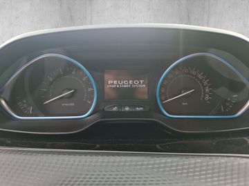 Peugeot 2008 Allure 1.2 PureTech 110 Pano+SHZ+Sportp.