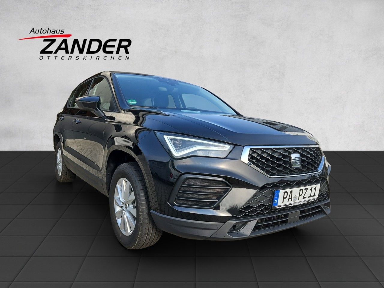 Fahrzeugabbildung SEAT Ateca Reference Edition - 5 Jahre Garantie uvm.