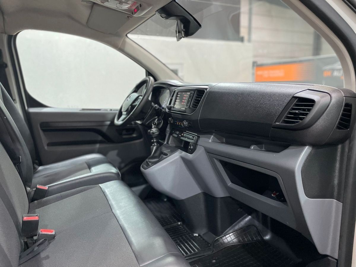 Fahrzeugabbildung Opel Vivaro Edition L(L3) Sortimo#Kamera#Klima#Totwin