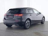 Mercedes-Benz A 180 +AUTOMATIK+PANO+TOTWINKEL+360+KEYLESS+ - gebrauchte Mercedes-Benz A 180 aus dem Jahr 2024