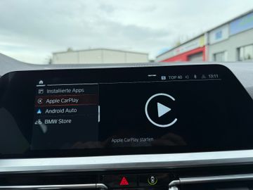 BMW 320i Touring SportLine+LED+StLüftung+App+Virtual