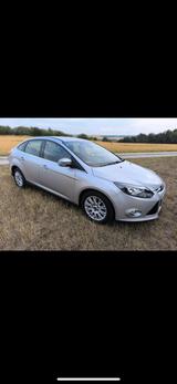 Ford Focus 1,6 -  150 PS - TÜV Neu - Ford Focus aus 2012: For