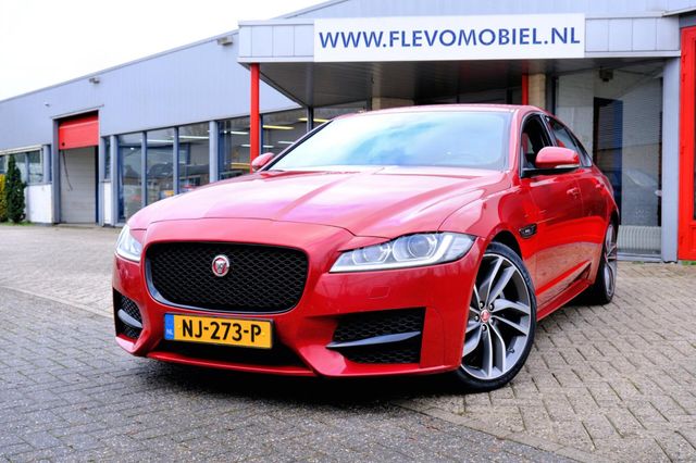 Jaguar XF 2.0d 163pk Portfolio Sport Aut. Xenon|Leder|N