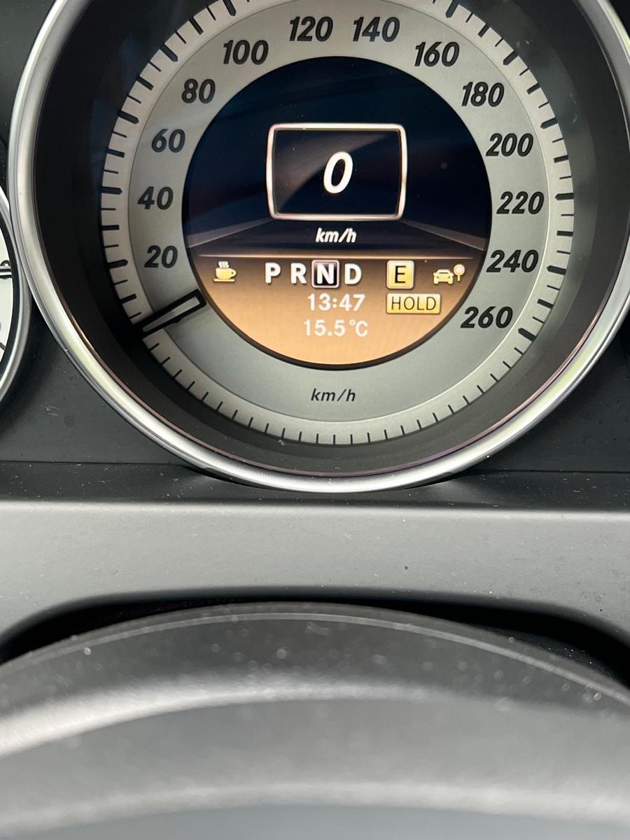 Mercedes-Benz C250 2011 — photo 13